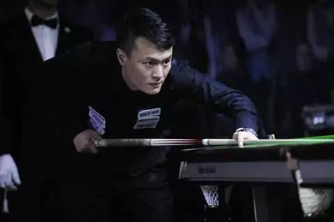 了强有力的 了强有力的