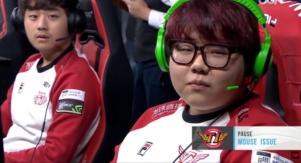 他在视频中 他在视频中